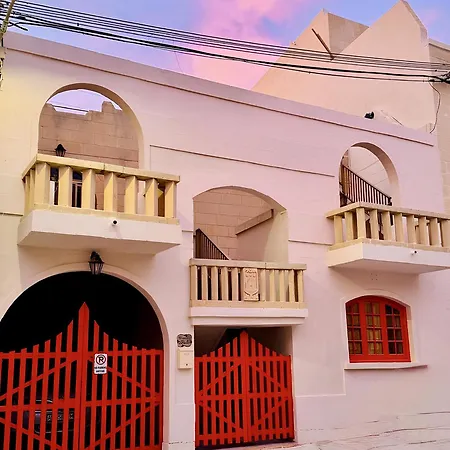 Mystic Flowers & Private Pool فيلة
