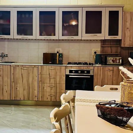 Mystic Flowers & Pool *