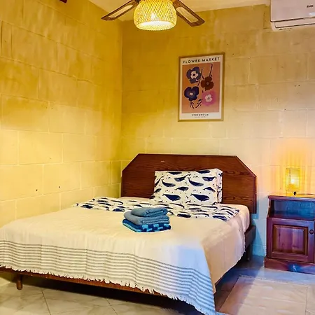 Mystic Flowers & Pool *