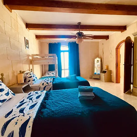 Villa Mystic Flowers & Pool Gharb (Gozo)