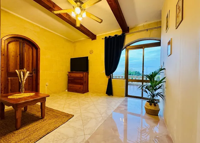 Mystic Flowers & Pool Għarb