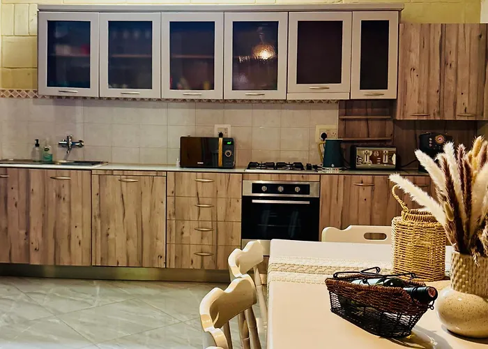 Mystic Flowers & Pool *