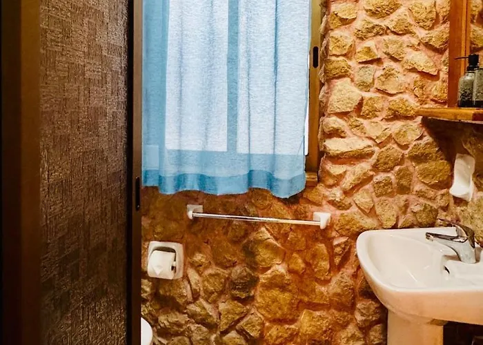 Mystic Flowers & Pool Għarb