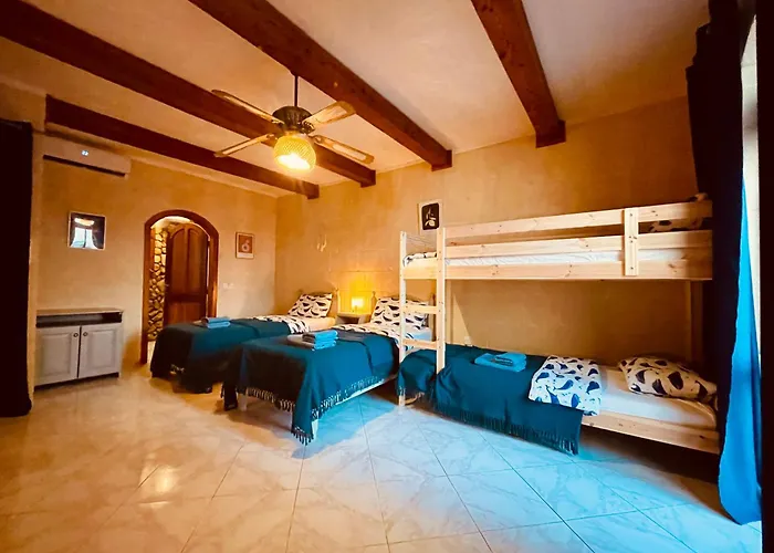 فيلة Mystic Flowers & Pool Għarb